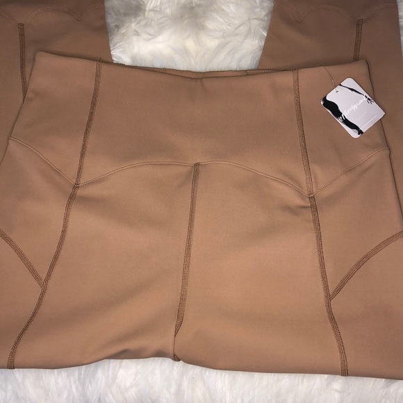 Free People Beige Yoga Leggings cropped - Picture 12 of 15